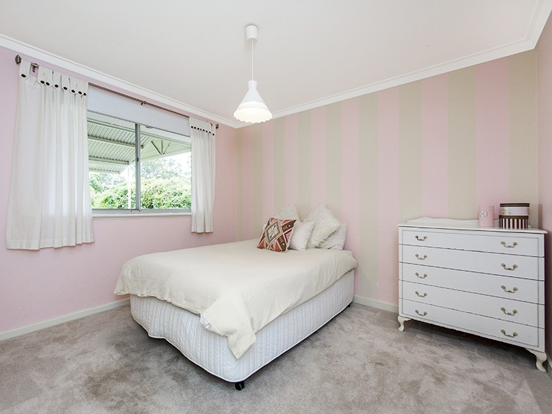 7 Guppy Road, Kalamunda WA 6076