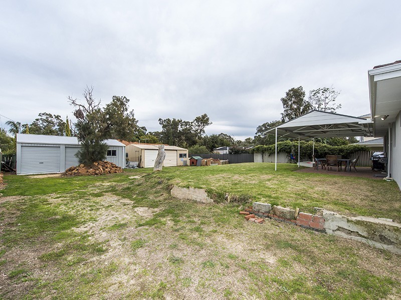 7 Guppy Road, Kalamunda WA 6076