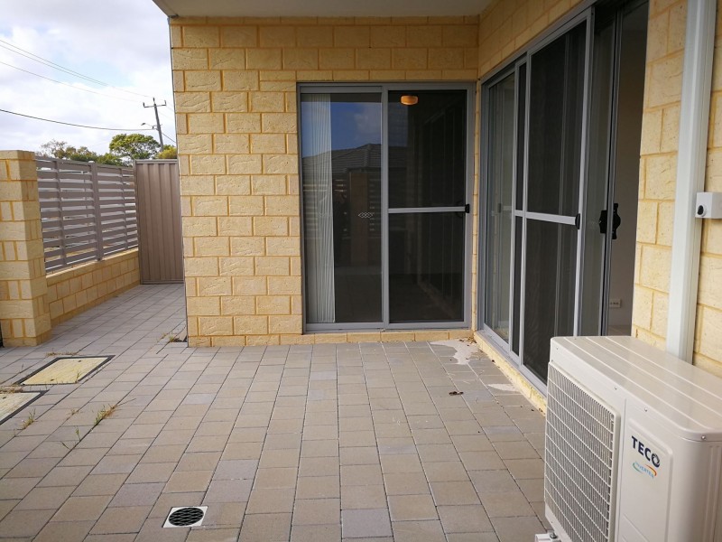 2/1 Bluebell Avenue, High Wycombe WA 6057