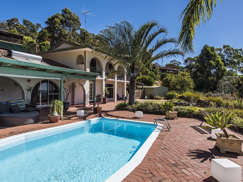 19 Kalamatta Way, Gooseberry Hill WA 6076