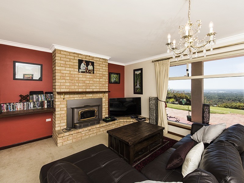 19 Kalamatta Way, Gooseberry Hill WA 6076