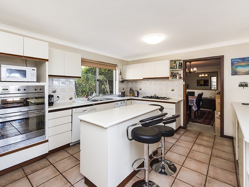 19 Kalamatta Way, Gooseberry Hill WA 6076