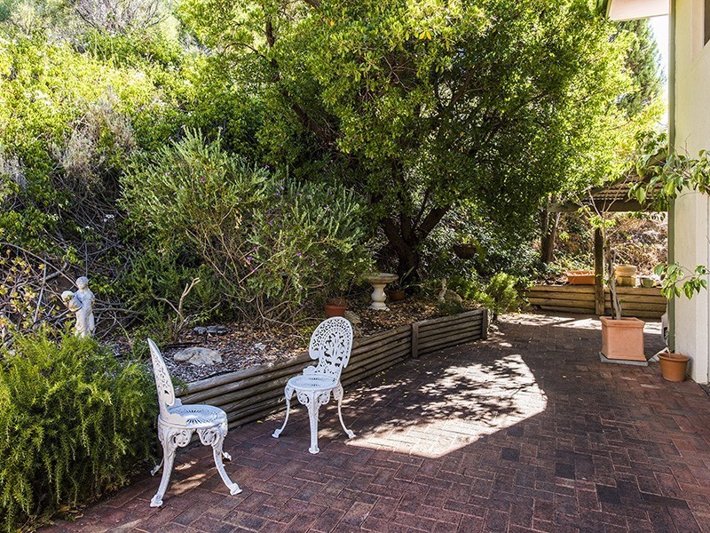 19 Kalamatta Way, Gooseberry Hill WA 6076