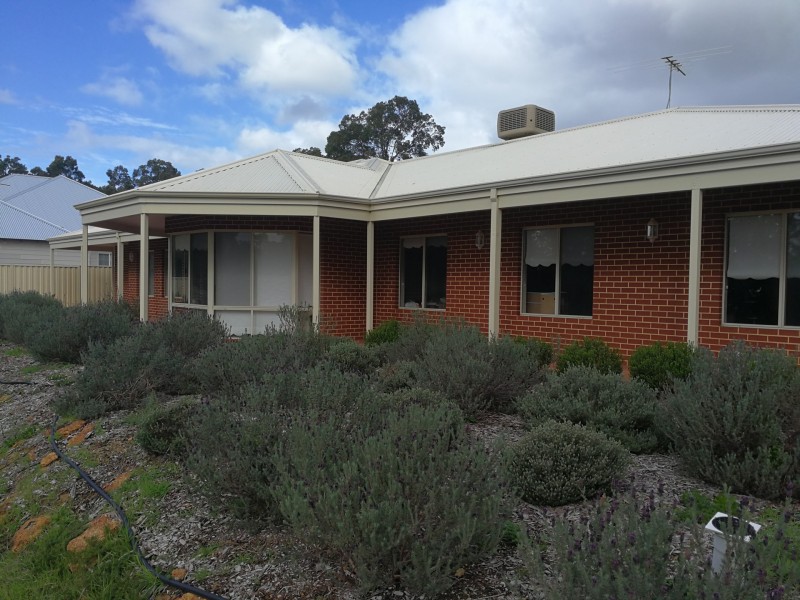 38 Hill Street, Gooseberry Hill WA 6076