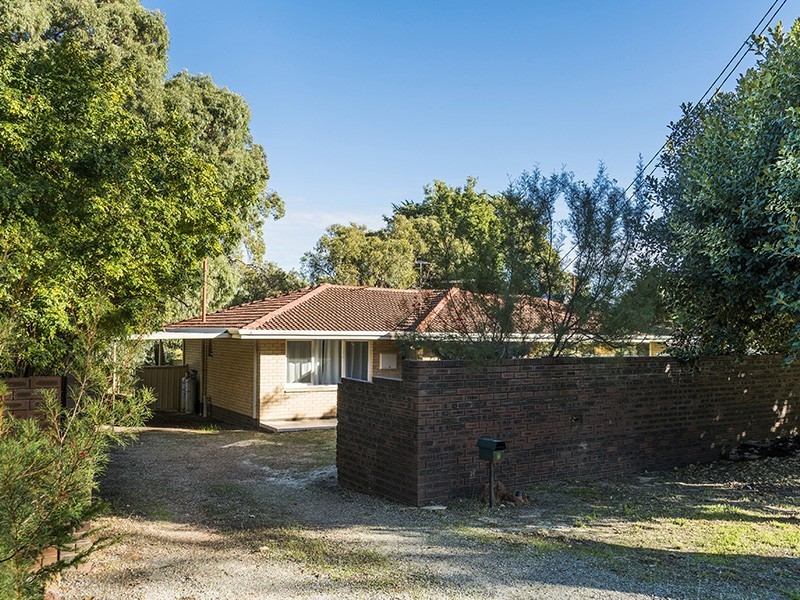 9B Hope Crescent, Lesmurdie WA 6076