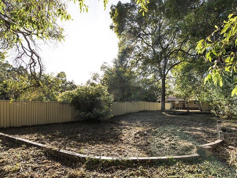 9B Hope Crescent, Lesmurdie WA 6076