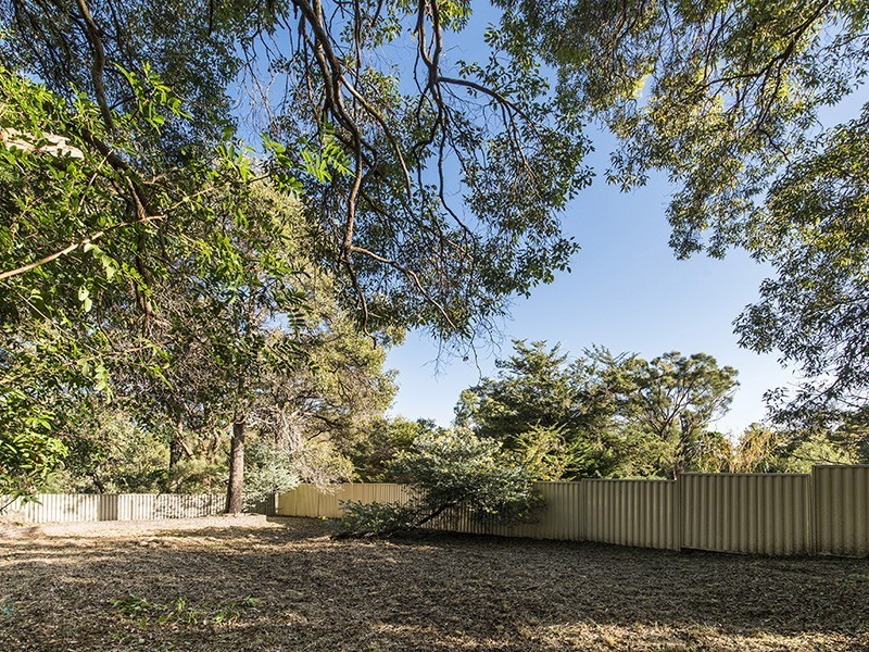 9B Hope Crescent, Lesmurdie WA 6076