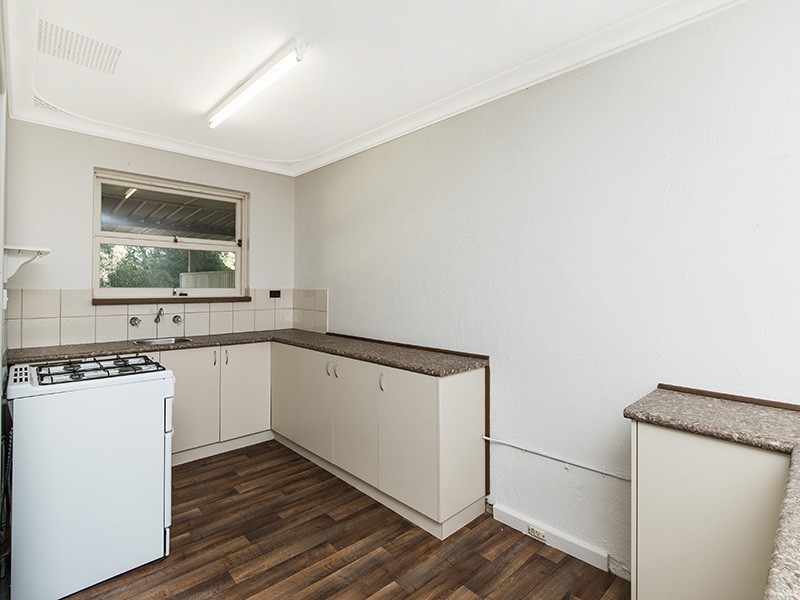 9B Hope Crescent, Lesmurdie WA 6076