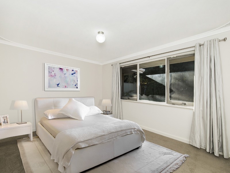 9B Hope Crescent, Lesmurdie WA 6076