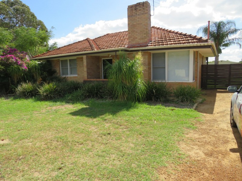 5 York Street, Forrestfield WA 6058