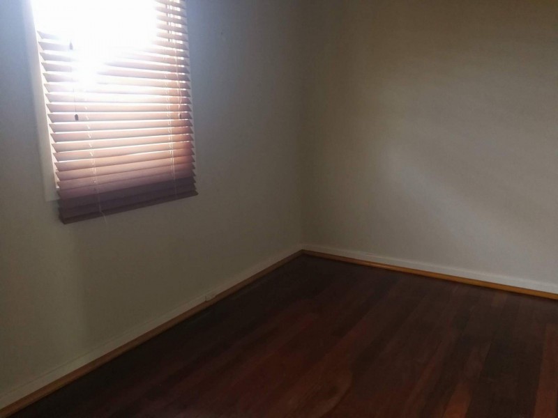 5 York Street, Forrestfield WA 6058