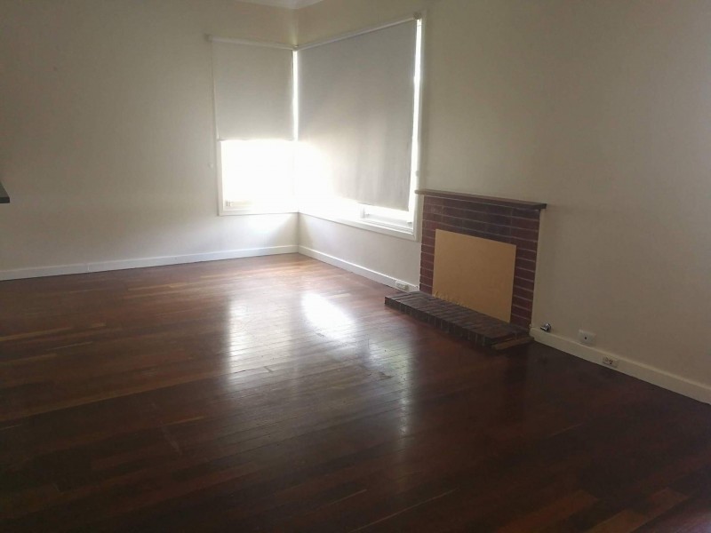 5 York Street, Forrestfield WA 6058