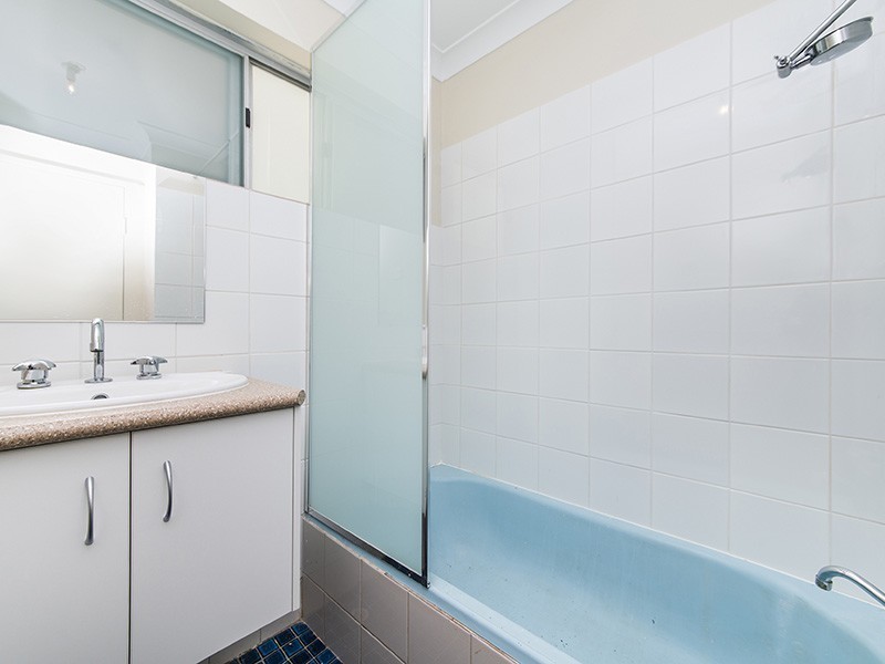 2 Guava Court, Forrestfield WA 6058