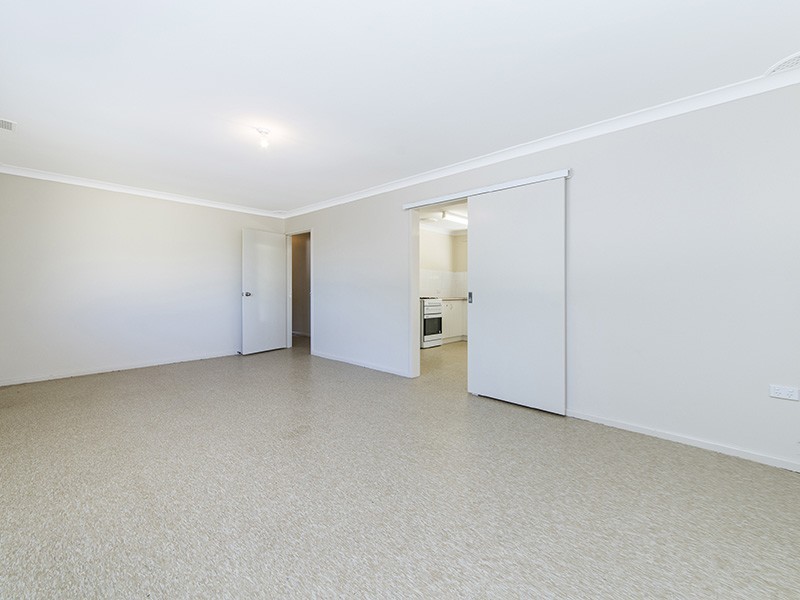 2 Guava Court, Forrestfield WA 6058