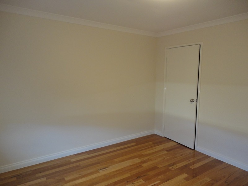 11 Azalea Gardens, Forrestfield WA 6058