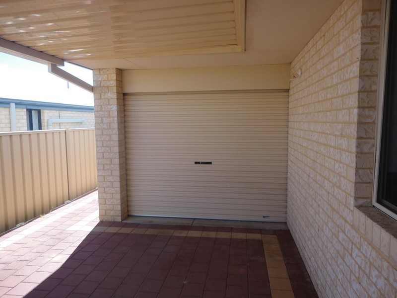 11 Azalea Gardens, Forrestfield WA 6058