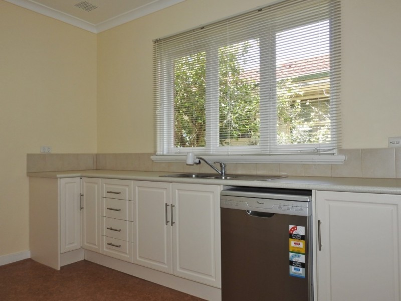 24 Markham Road, High Wycombe WA 6057
