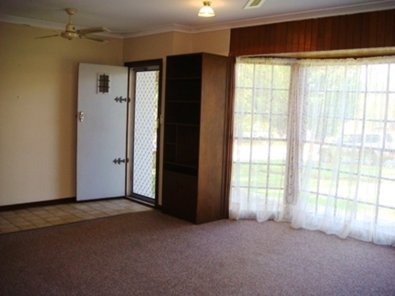 6 Corella Street, Lesmurdie WA 6076