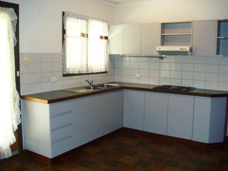 6 Corella Street, Lesmurdie WA 6076