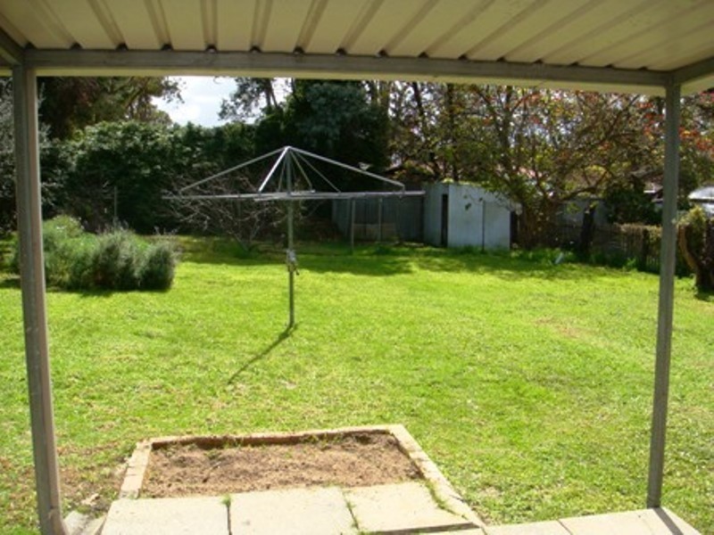 6 Corella Street, Lesmurdie WA 6076