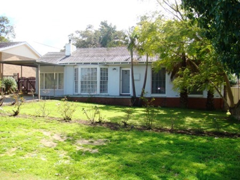 6 Corella Street, Lesmurdie WA 6076