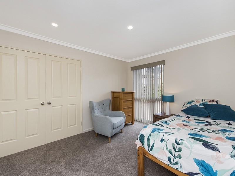 42 Bridgwood Road, Lesmurdie WA 6076