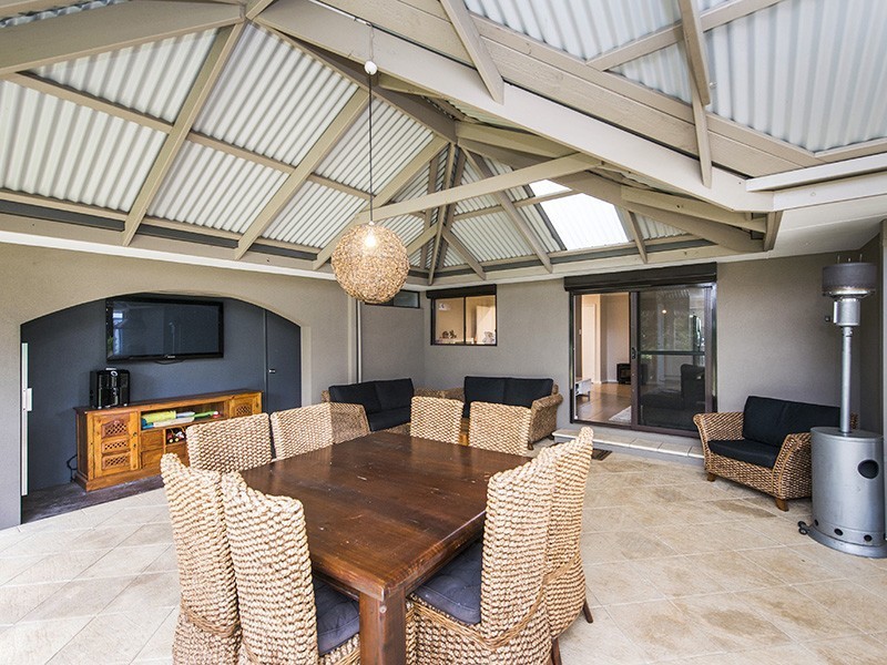 6 Springdale Road, Kalamunda WA 6076