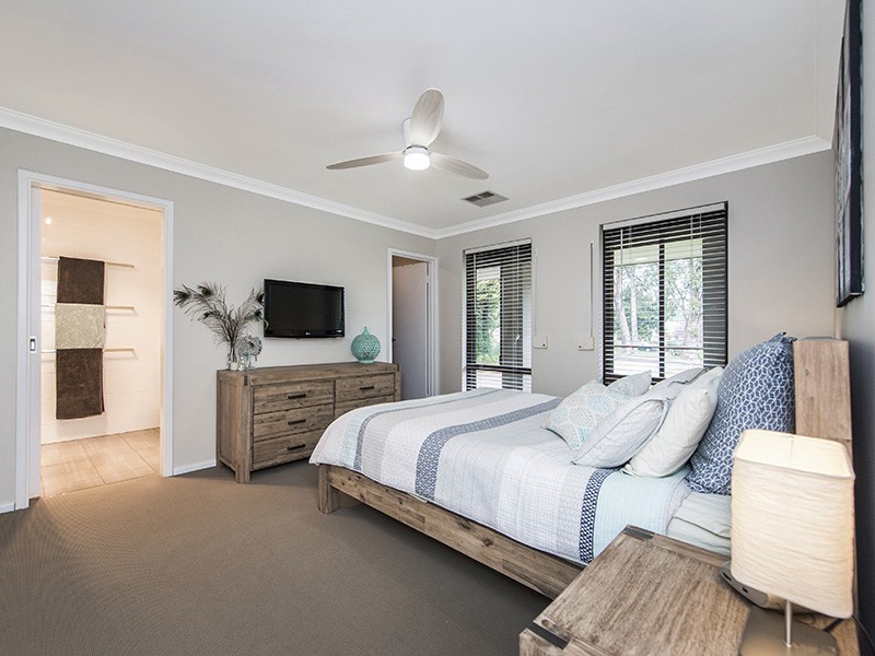 6 Springdale Road, Kalamunda WA 6076