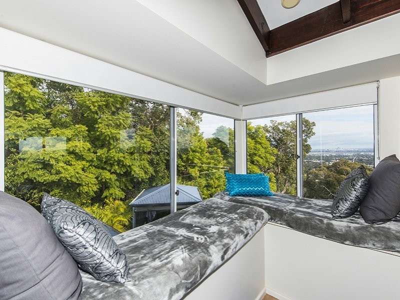 17 Girrawheen Drive, Gooseberry Hill WA 6076