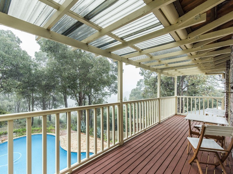 40 Elizabeth Street, Kalamunda WA 6076