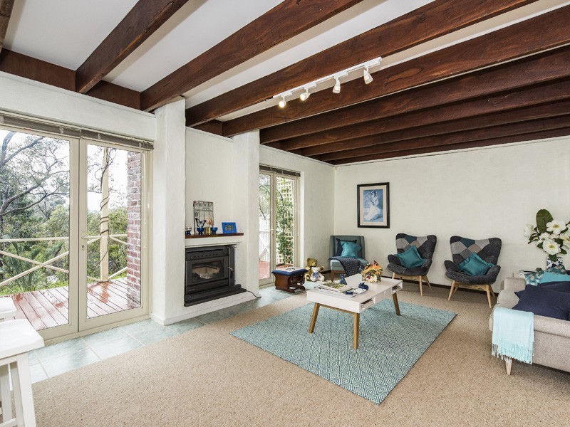 40 Elizabeth Street, Kalamunda WA 6076