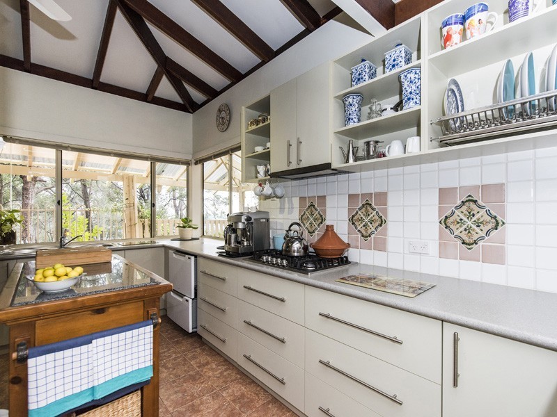 40 Elizabeth Street, Kalamunda WA 6076