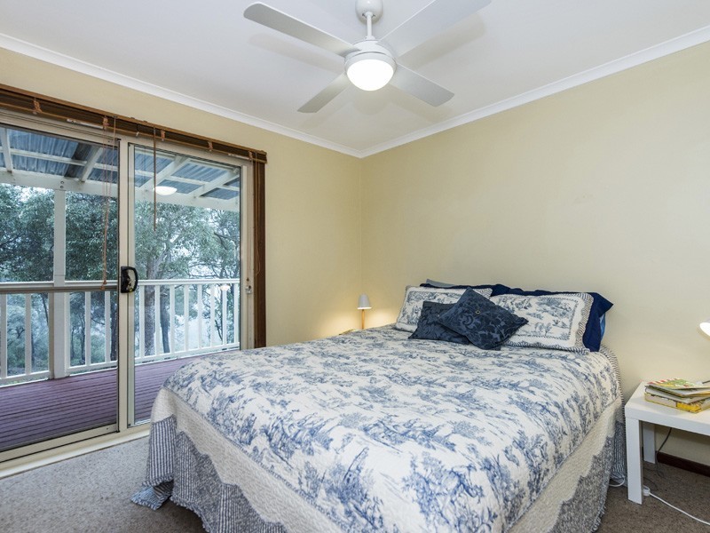 40 Elizabeth Street, Kalamunda WA 6076