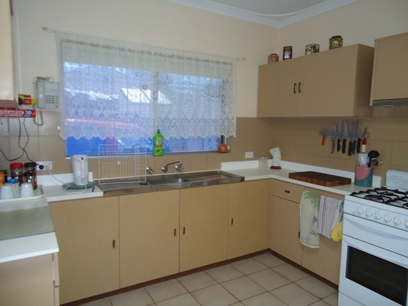 67 Hale Road, Forrestfield WA 6058