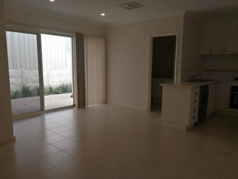 12B Railway Parade, Bassendean WA 6054
