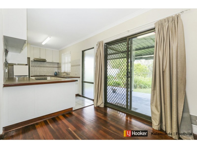 17 Kalbarri Street, Lesmurdie WA 6076