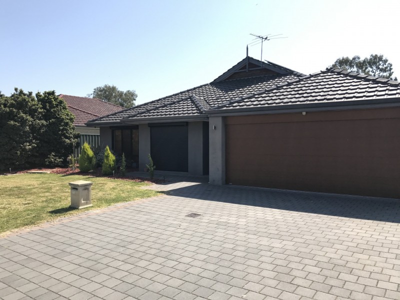 15 Foxton Blvd, High Wycombe WA 6057