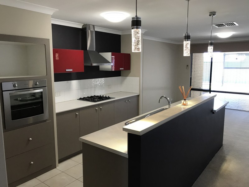 15 Foxton Blvd, High Wycombe WA 6057