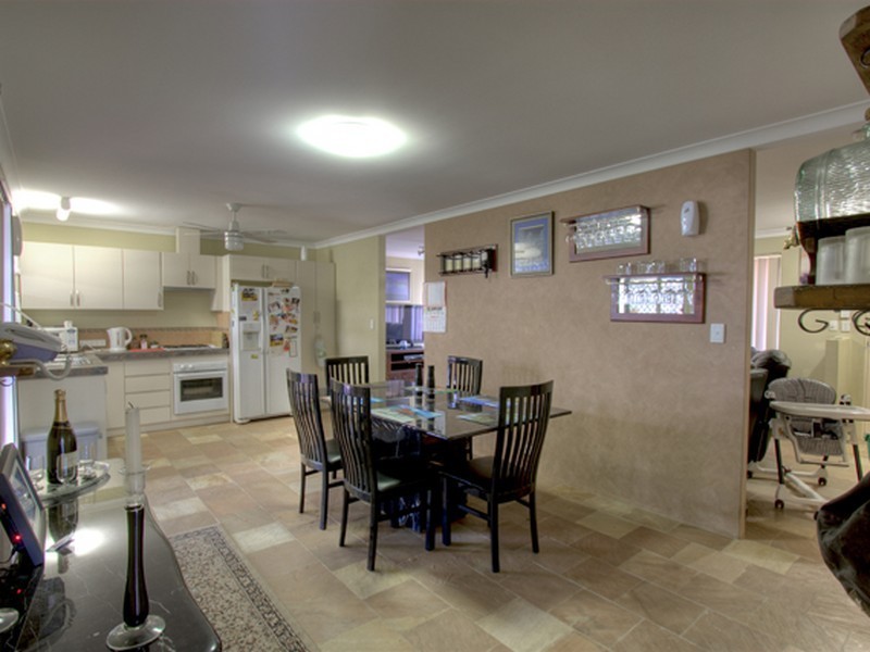 33 Amethyst Place, Maida Vale WA 6057