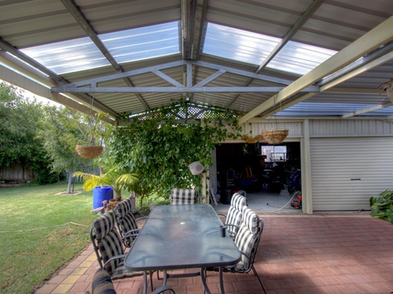 33 Amethyst Place, Maida Vale WA 6057
