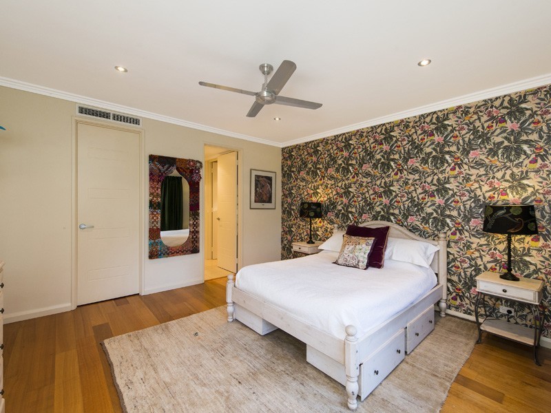 16 John Farrant Drive, Gooseberry Hill WA 6076