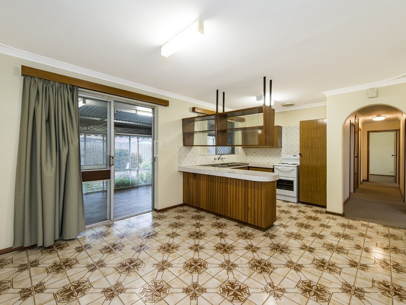 296 Kalamunda Road, Maida Vale WA 6057