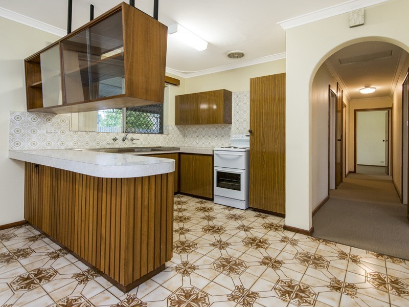 296 Kalamunda Road, Maida Vale WA 6057