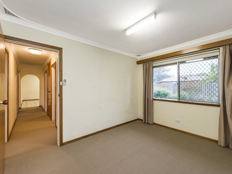 296 Kalamunda Road, Maida Vale WA 6057