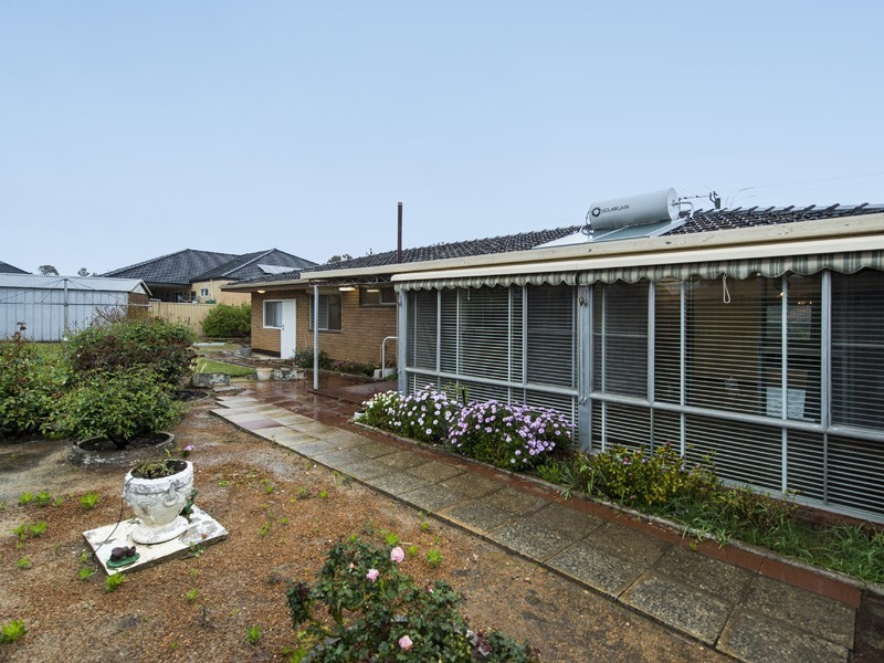 296 Kalamunda Road, Maida Vale WA 6057