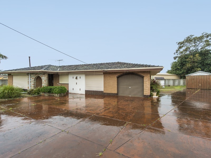 296 Kalamunda Road, Maida Vale WA 6057