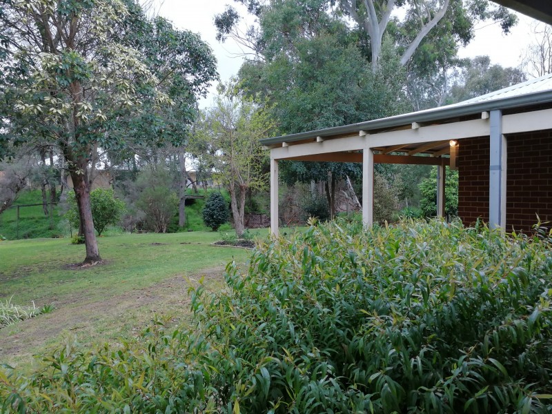 97 Salisbury Road, Swan View WA 6056
