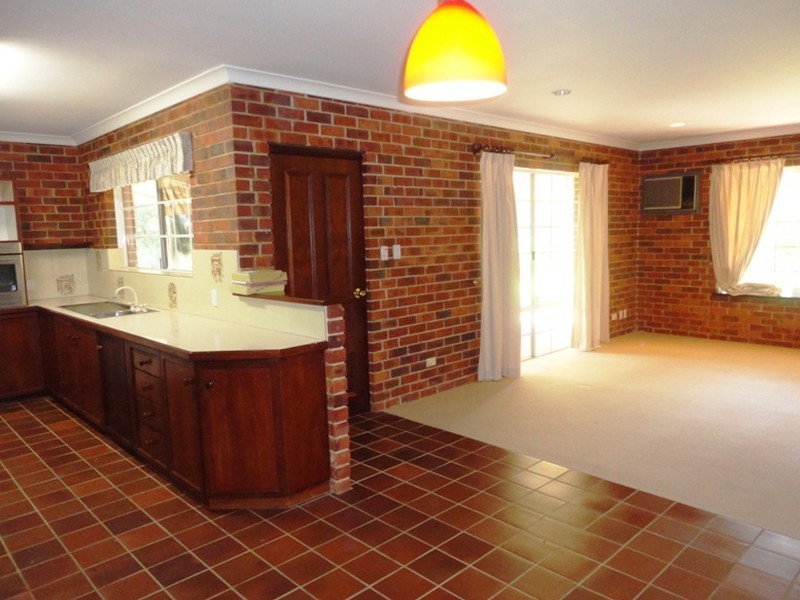 97 Salisbury Road, Swan View WA 6056