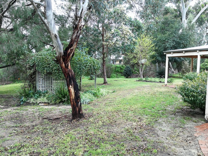 97 Salisbury Road, Swan View WA 6056
