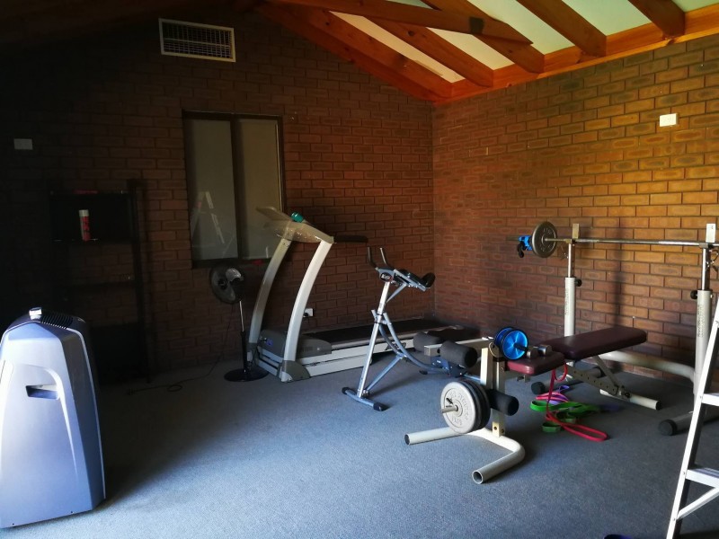 5 Emu Court, High Wycombe WA 6057